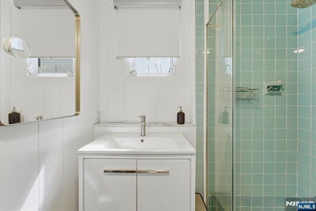 18 Hudson Street, Nutley, NJ 07110