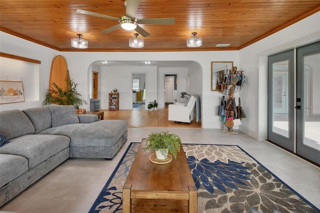 2300 LAKE RUBY ROAD, Deland, FL 32724