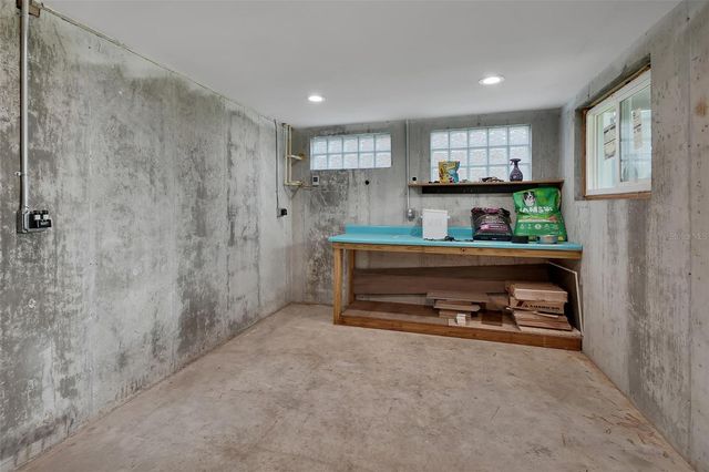 2300 LAKE RUBY ROAD, Deland, FL 32724