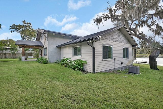 2300 LAKE RUBY ROAD, Deland, FL 32724
