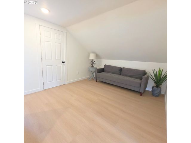 4245 Se 89TH Ave, Portland, OR 97266