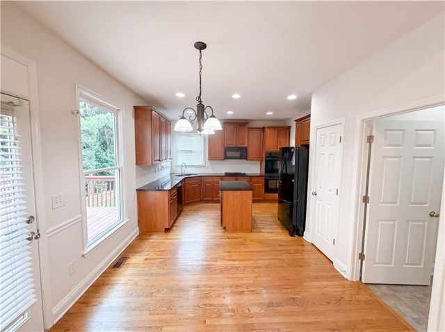 685 Jefferson Place, Cumming, GA 30040