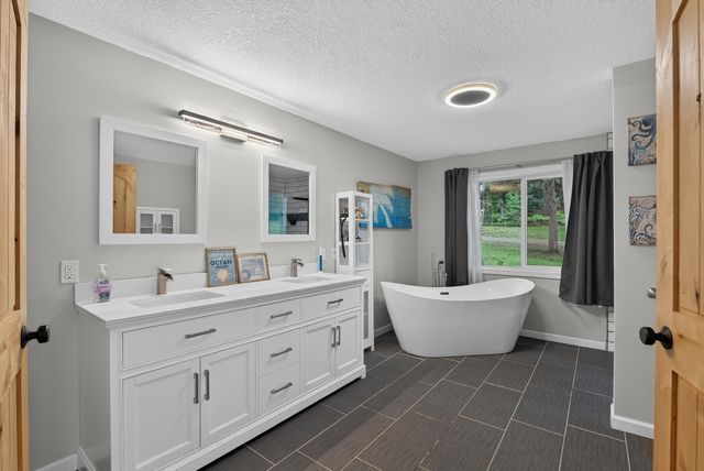 28130 140th Street NW, Zimmerman, MN 55398