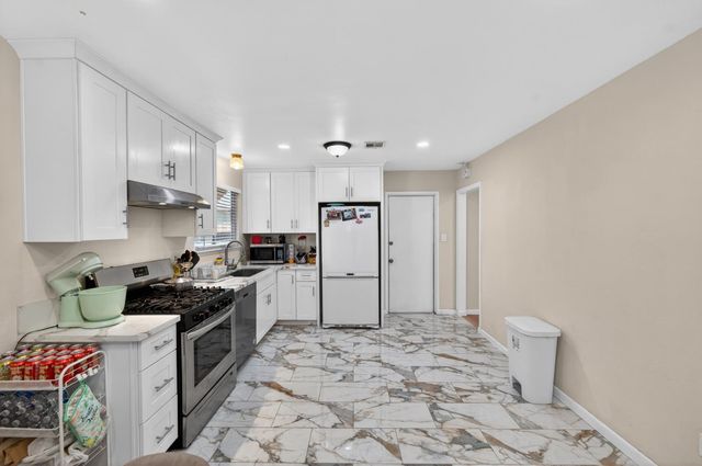 4184 Worthington Dr, North Highlands, CA 95660