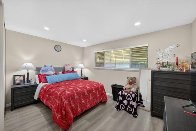 4184 Worthington Dr, North Highlands, CA 95660