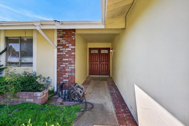 4184 Worthington Dr, North Highlands, CA 95660