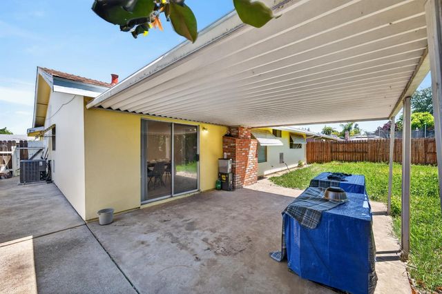 4184 Worthington Dr, North Highlands, CA 95660