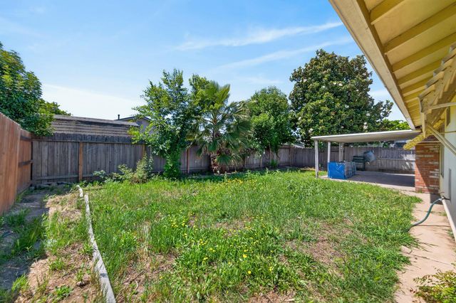 4184 Worthington Dr, North Highlands, CA 95660