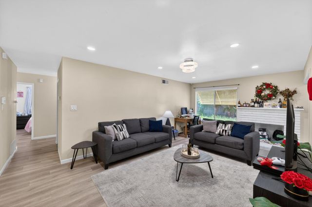 4184 Worthington Dr, North Highlands, CA 95660