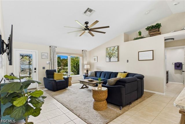 1732 SW 36th TER, Cape Coral, FL 33914