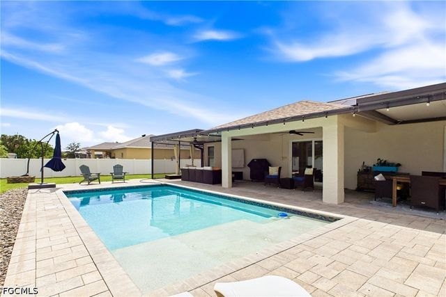 1732 SW 36th TER, Cape Coral, FL 33914