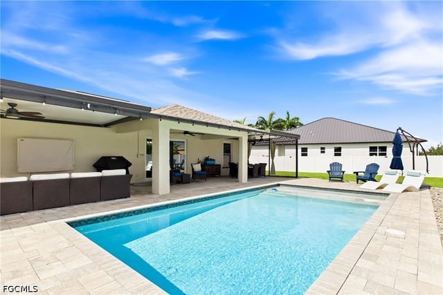 1732 SW 36th TER, Cape Coral, FL 33914