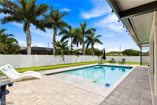 1732 SW 36th TER, Cape Coral, FL 33914