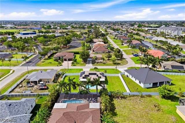 1732 SW 36th TER, Cape Coral, FL 33914