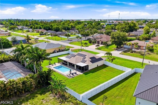 1732 SW 36th TER, Cape Coral, FL 33914