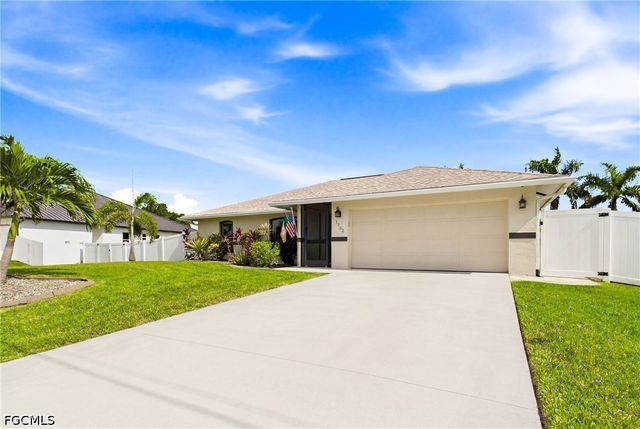 1732 SW 36th TER, Cape Coral, FL 33914