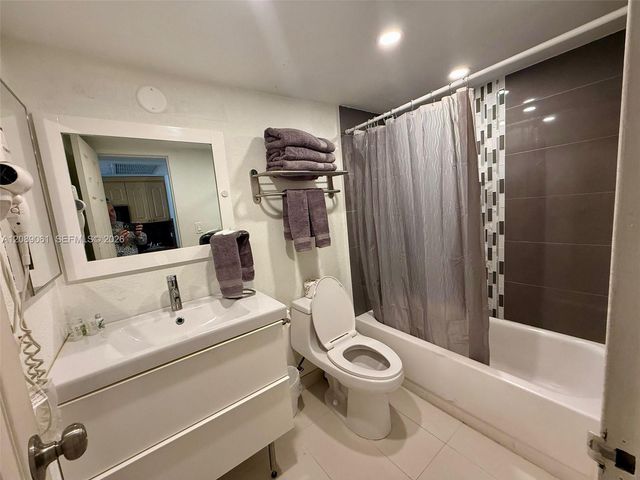 19201 Collins Avenue 241, Sunny Isles Beach, FL 33160