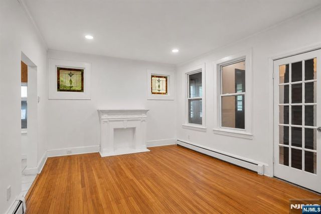 411 S 15th Street, Newark, NJ 07103