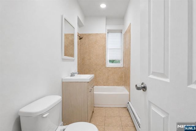 411 S 15th Street, Newark, NJ 07103