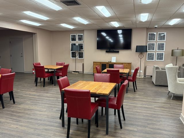 3930 N Pine Grove Avenue 1109, Chicago, IL 60613