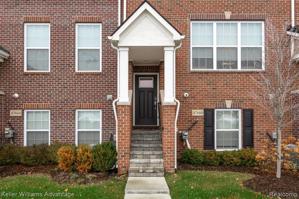 47660 Alden Terrace, Northville, MI 48168