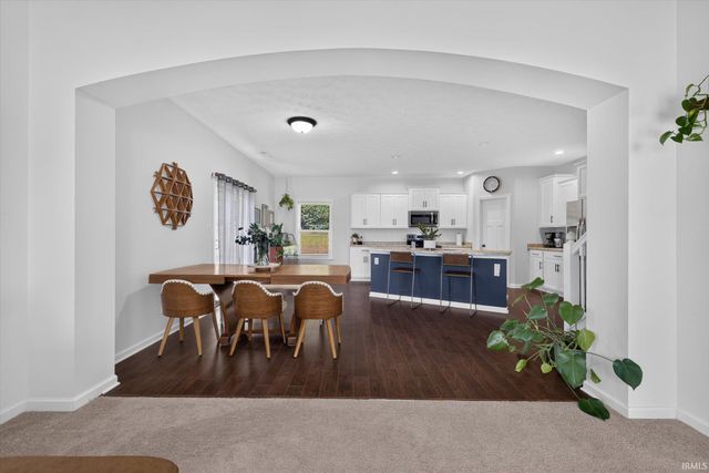 3953 W Ribbon Lane, Bloomington, IN 47404