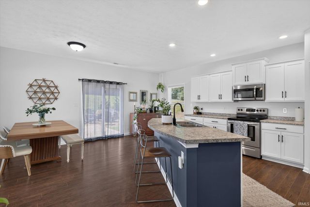 3953 W Ribbon Lane, Bloomington, IN 47404