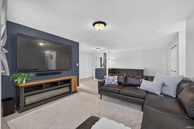 3953 W Ribbon Lane, Bloomington, IN 47404
