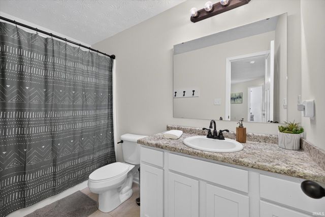 3953 W Ribbon Lane, Bloomington, IN 47404