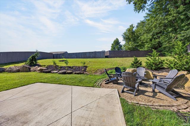3953 W Ribbon Lane, Bloomington, IN 47404
