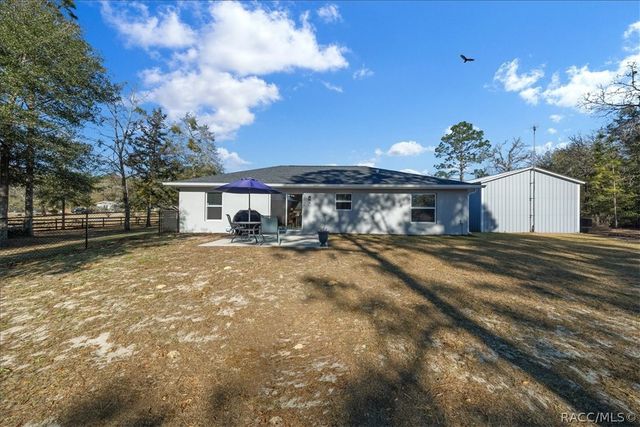 9085 SW 202nd Avenue Road, Dunnellon, FL 34431