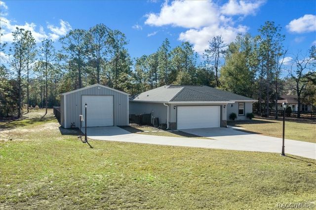9085 SW 202nd Avenue Road, Dunnellon, FL 34431