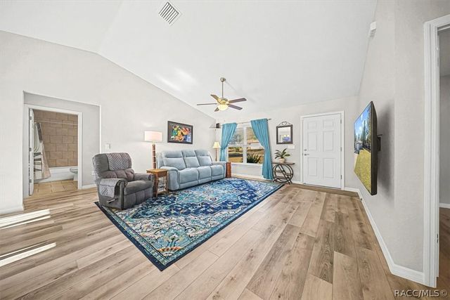 9085 SW 202nd Avenue Road, Dunnellon, FL 34431