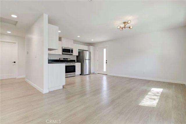 2641 Hermosa A, Montrose, CA 91020