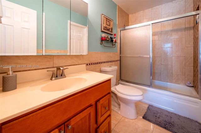 2201 NW 56th Ave 4-A, Lauderhill, FL 33313