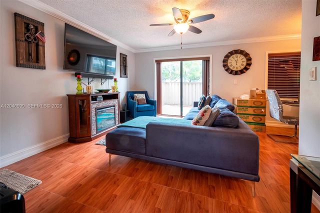 2201 NW 56th Ave 4-A, Lauderhill, FL 33313