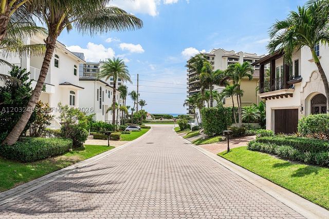 460 Surfside Ln, Juno Beach, FL 33408