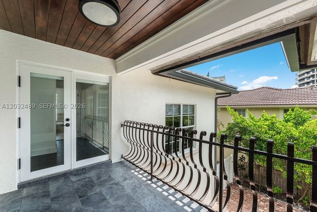 460 Surfside Ln, Juno Beach, FL 33408