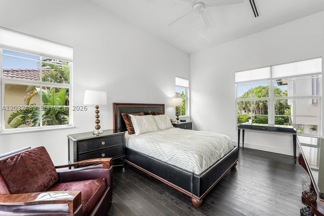 460 Surfside Ln, Juno Beach, FL 33408