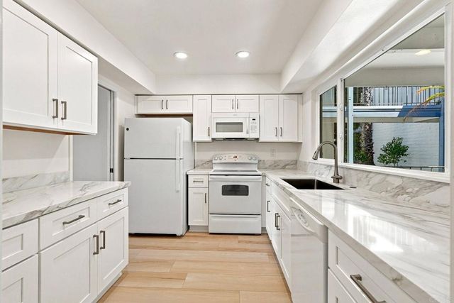 3612 Vista Bella, Oceanside, CA 92056