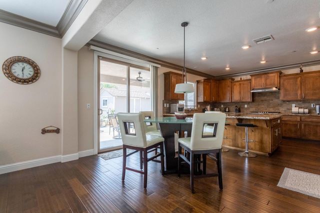 3049 Stonington Dr, Roseville, CA 95747