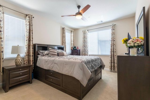3049 Stonington Dr, Roseville, CA 95747