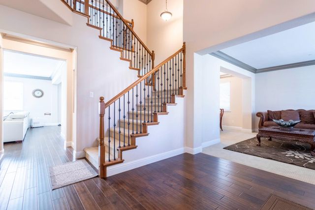 3049 Stonington Dr, Roseville, CA 95747