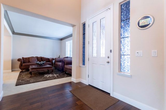 3049 Stonington Dr, Roseville, CA 95747