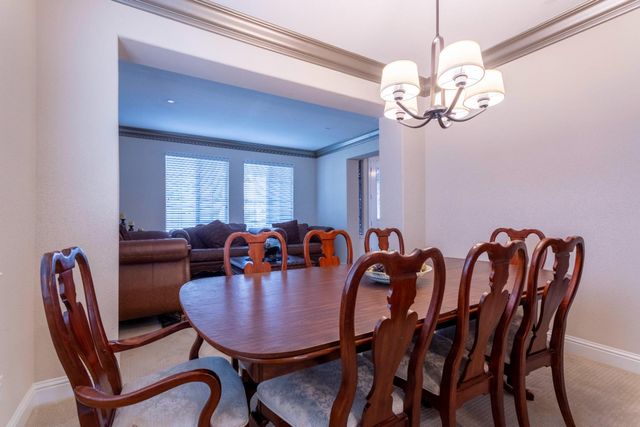 3049 Stonington Dr, Roseville, CA 95747