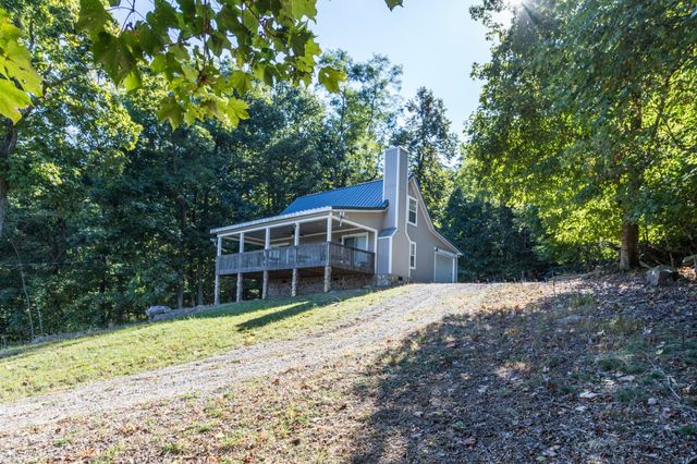 761 Cedar Mountain Pl, Decherd, TN 37324