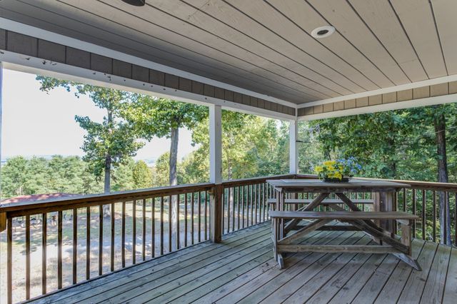 761 Cedar Mountain Pl, Decherd, TN 37324