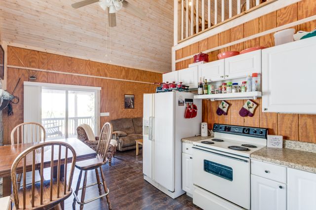 761 Cedar Mountain Pl, Decherd, TN 37324