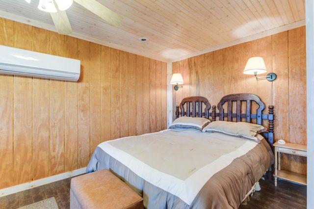 761 Cedar Mountain Pl, Decherd, TN 37324