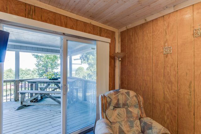 761 Cedar Mountain Pl, Decherd, TN 37324